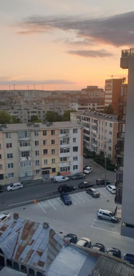 Modern Apartamento Piteşti Exterior foto